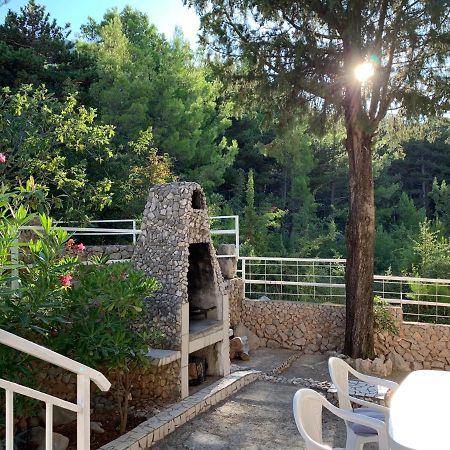 Apartmani Ficurin Starigrad Paklenica Exteriör bild