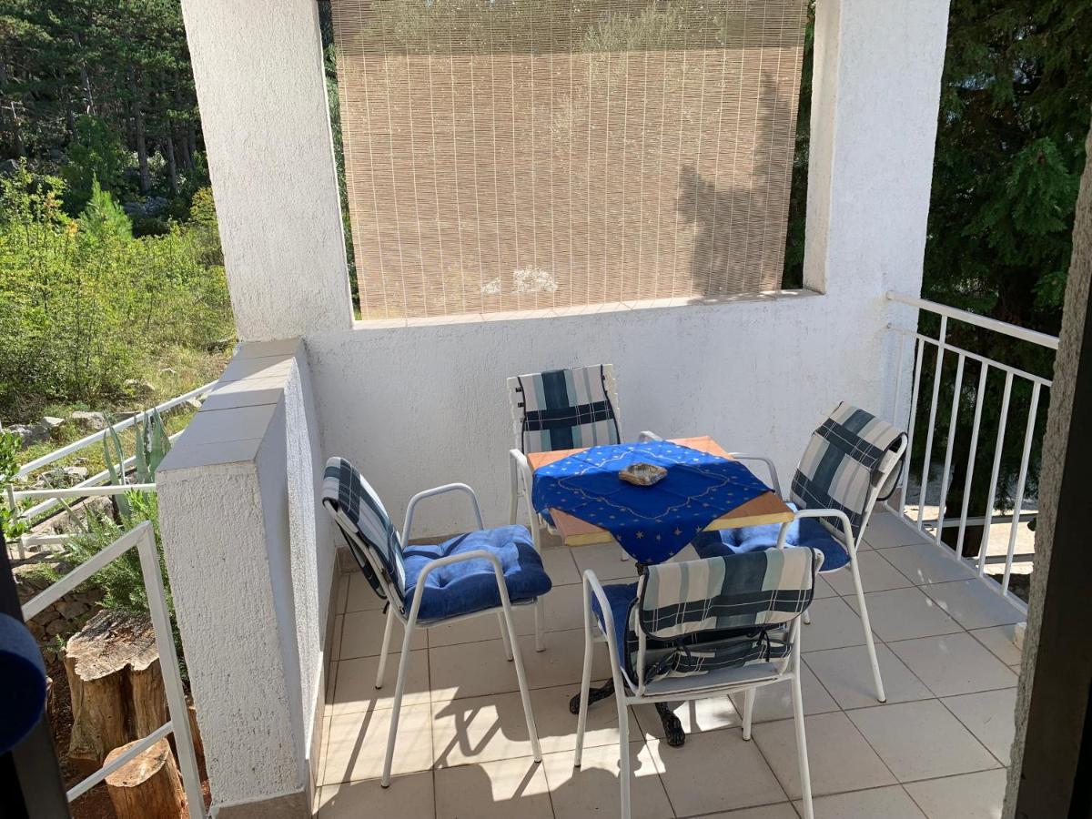 Apartmani Ficurin Starigrad Paklenica Exteriör bild