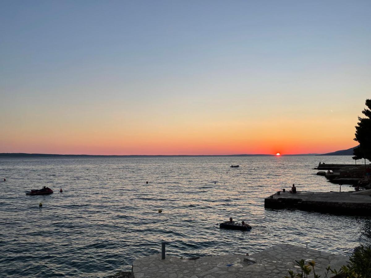 Apartmani Ficurin Starigrad Paklenica Exteriör bild